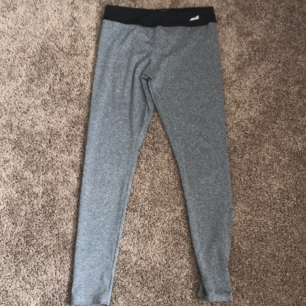 Gray athletic workout leggings!!